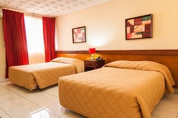 Estrella Hotel