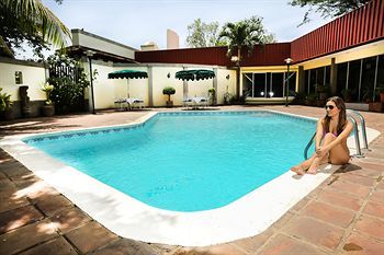 Estrella Hotel