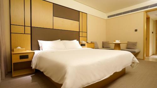 Ji Hotel Urumqi Yangzijiang Road