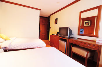 Hostal Baan Sukhumvit Soi 18