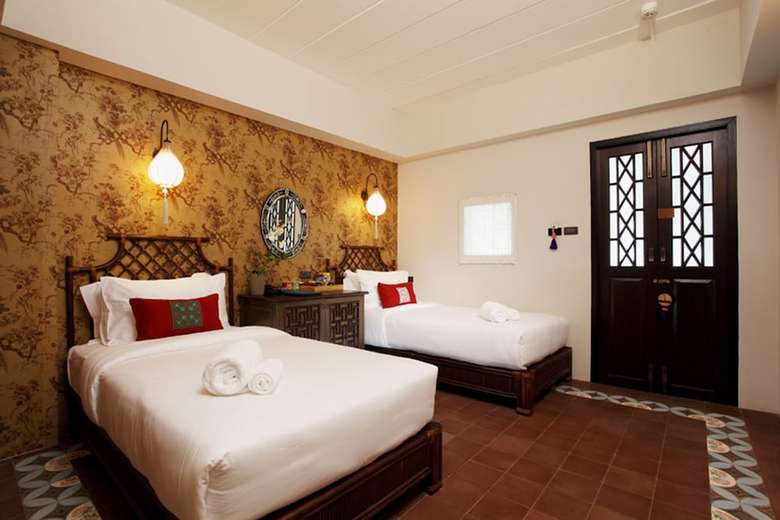 Hotel Baan Chart