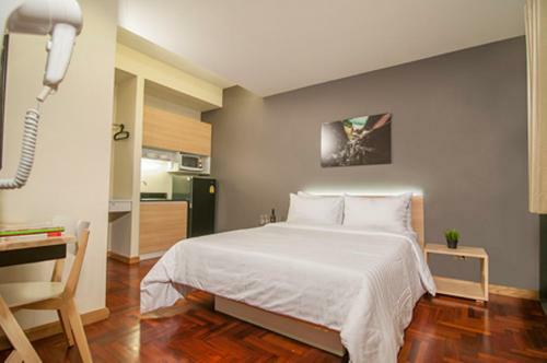 Siam Mitr Hostel