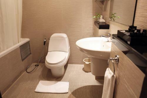 Hotel The Key Sukhumvit Bangkok By Compass Hospitality