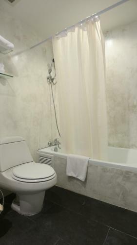 Hotel The Key Sukhumvit Bangkok By Compass Hospitality