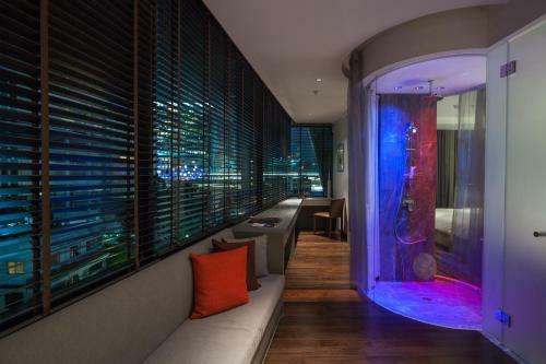 Lit Bangkok Hotel