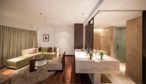 Lit Bangkok Hotel
