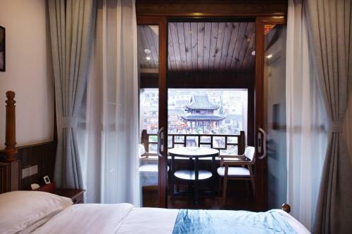 Posada Fenghuang Jianghu Inn