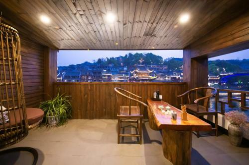Posada Fenghuang Jianghu Inn