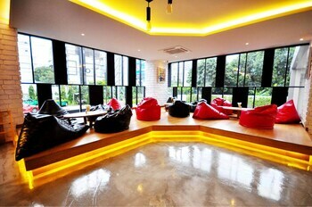 Parinda Hotel
