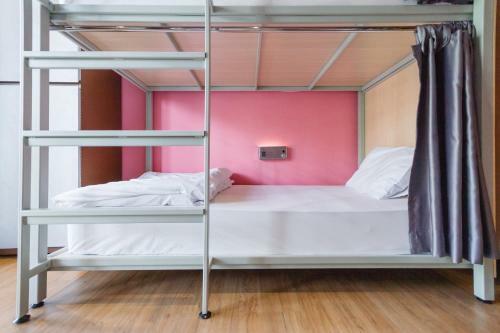 Siamaze Hostel