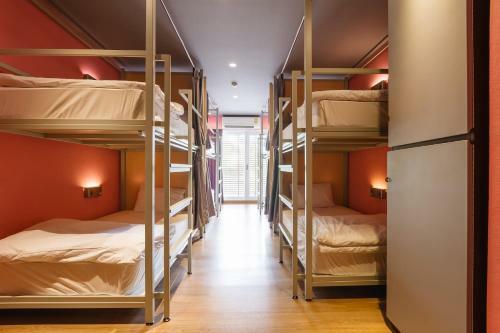 Siamaze Hostel