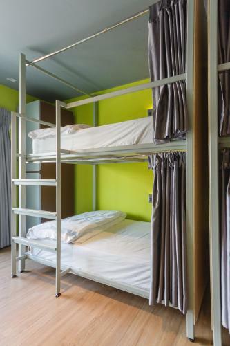 Siamaze Hostel