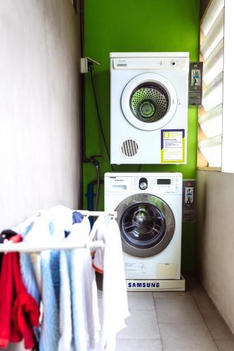 Siamaze Hostel