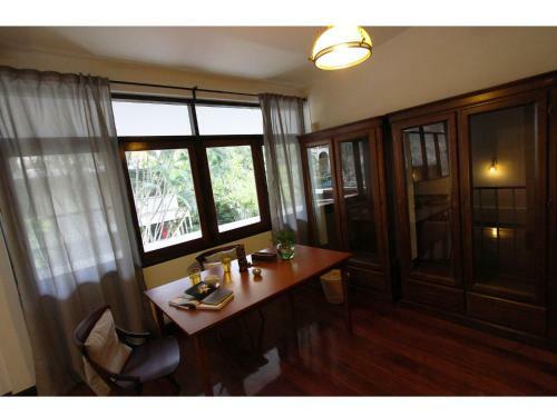 Albergue House23 Hotel