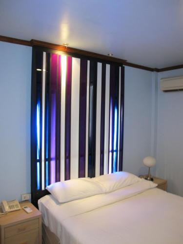Suriwongse Hotel