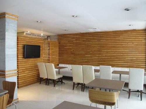 Suriwongse Hotel