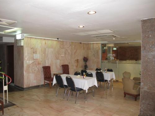 Suriwongse Hotel