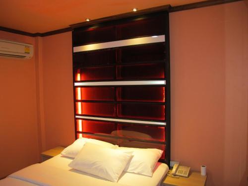 Suriwongse Hotel