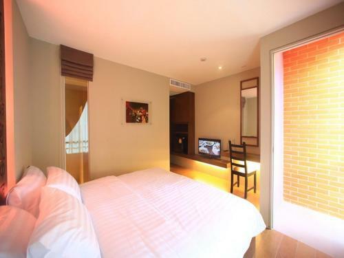 Bed & Breakfast Silom One