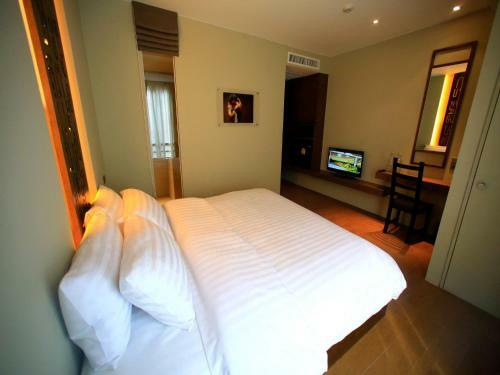 Bed & Breakfast Silom One