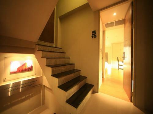 Bed & Breakfast Silom One