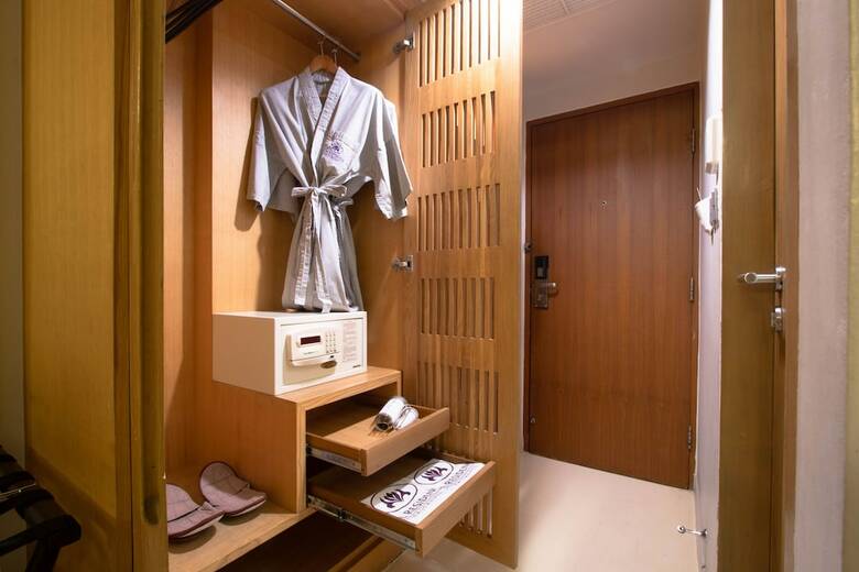 The Residence Rajtaevee Hotel
