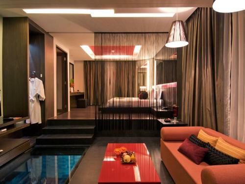 Hotel Z Through By The Zign