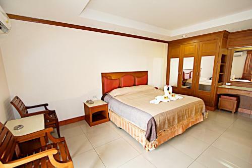 Hotel Lek Villa