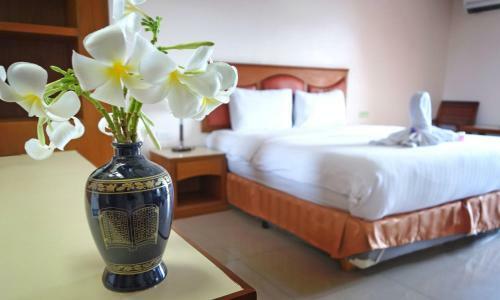 Hotel Lek Villa