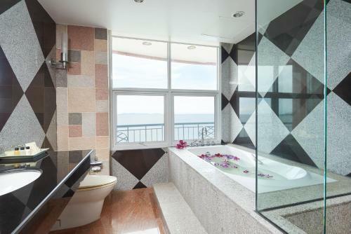 Long Beach Garden Hotel & Spa