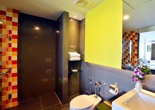 Hotel Lakkhana Poolside Resort