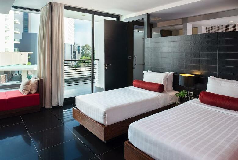 Tsix5 Hotel