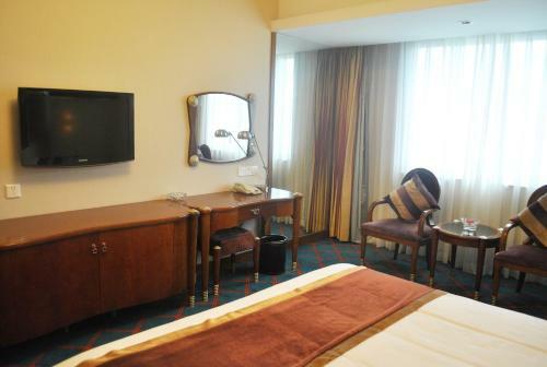 Dynasty Hotel