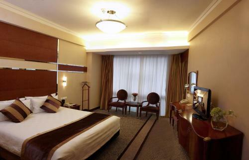 Dynasty Hotel