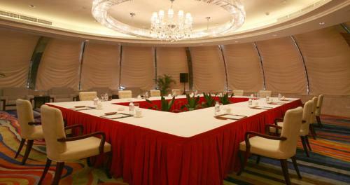 Dynasty Hotel