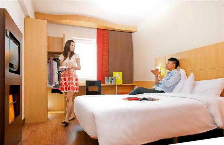 Hotel Ibis Wuhan Optic Valley