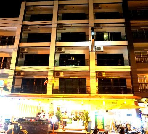 Hotel Aya Place