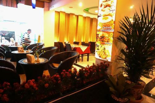 Hotel Aya Place