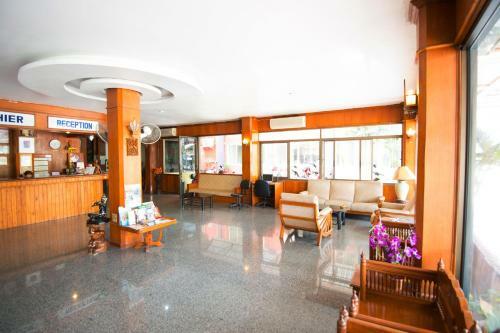 Mr. Mac's Hotel