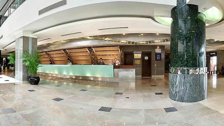 Howard Johnson Ginwa Plaza Hotel
