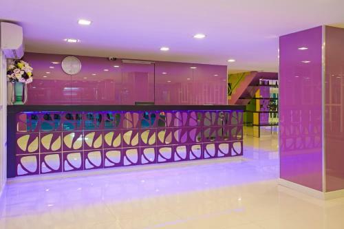 Hotel Holidays Home