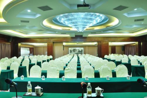 Zhuhai Nanyang Seascape Hotel