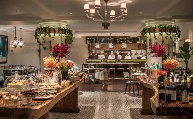 Hotel Four Seasons (de Lujo)