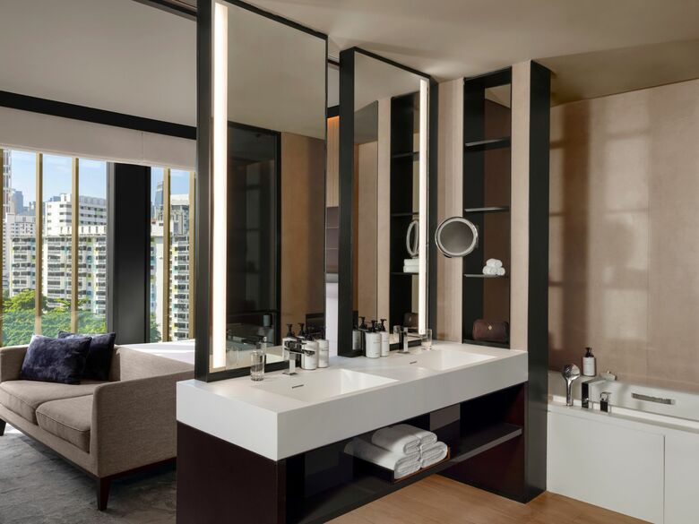 Gallery Hotel