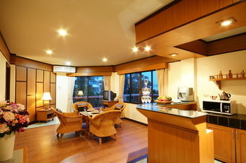 Hotel Botany Beach Resort