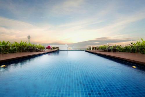 Aiyara Grand Hotel