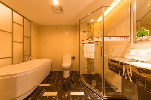 Zhuhai Jinguan Holiday Hotel