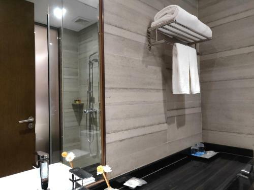 Insail Hotels Gongbei Port Zhuhai
