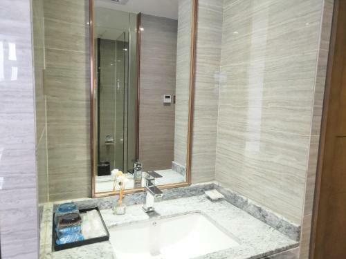 Insail Hotels Gongbei Port Zhuhai