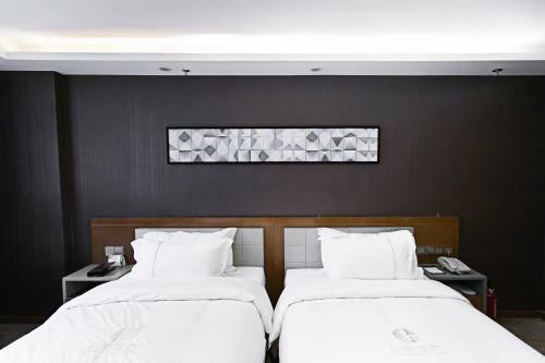 Insail Hotels Gongbei Port Zhuhai